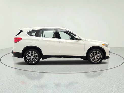 Used 2021 BMW X1 xDrive28i w/ Convenience Package AWD/4WD image 4