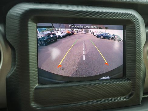 Used 2022 Jeep Wrangler Sport image 28