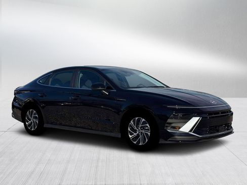 New 2026 Hyundai Sonata Blue image 10