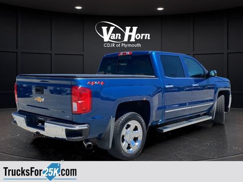 Used 2018 Chevrolet Silverado 1500 LTZ w/ Sport Package AWD/4WD image 8