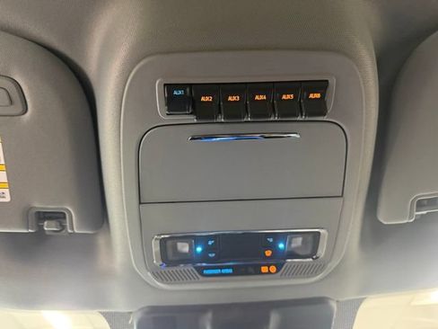 New 2026 Ford F250 Lariat w/ Black Appearance Package AWD/4WD image 15