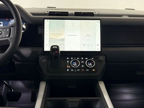 New 2026 Land Rover Defender 110 X-Dynamic SE AWD/4WD image 24