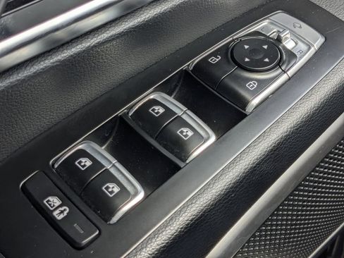 Used 2024 Kia Telluride EX w/ EX Captain's Chair Package FWD image 38
