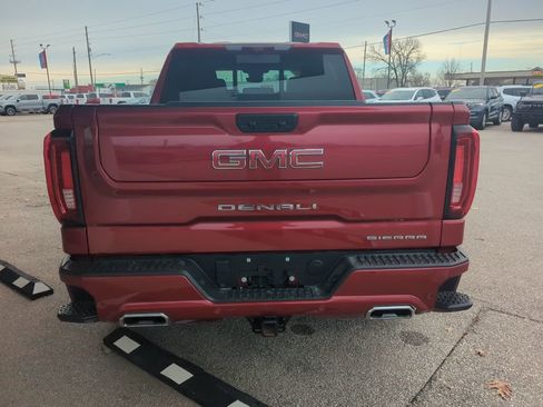 Used 2024 GMC Sierra 1500 Denali image 7