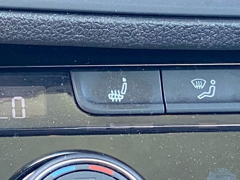 Certified 2022 Volkswagen Jetta GLI Autobahn FWD image 15