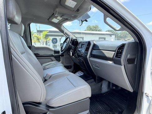 Used 2019 Ford F250 XL w/ Power Equipment Group AWD/4WD image 18