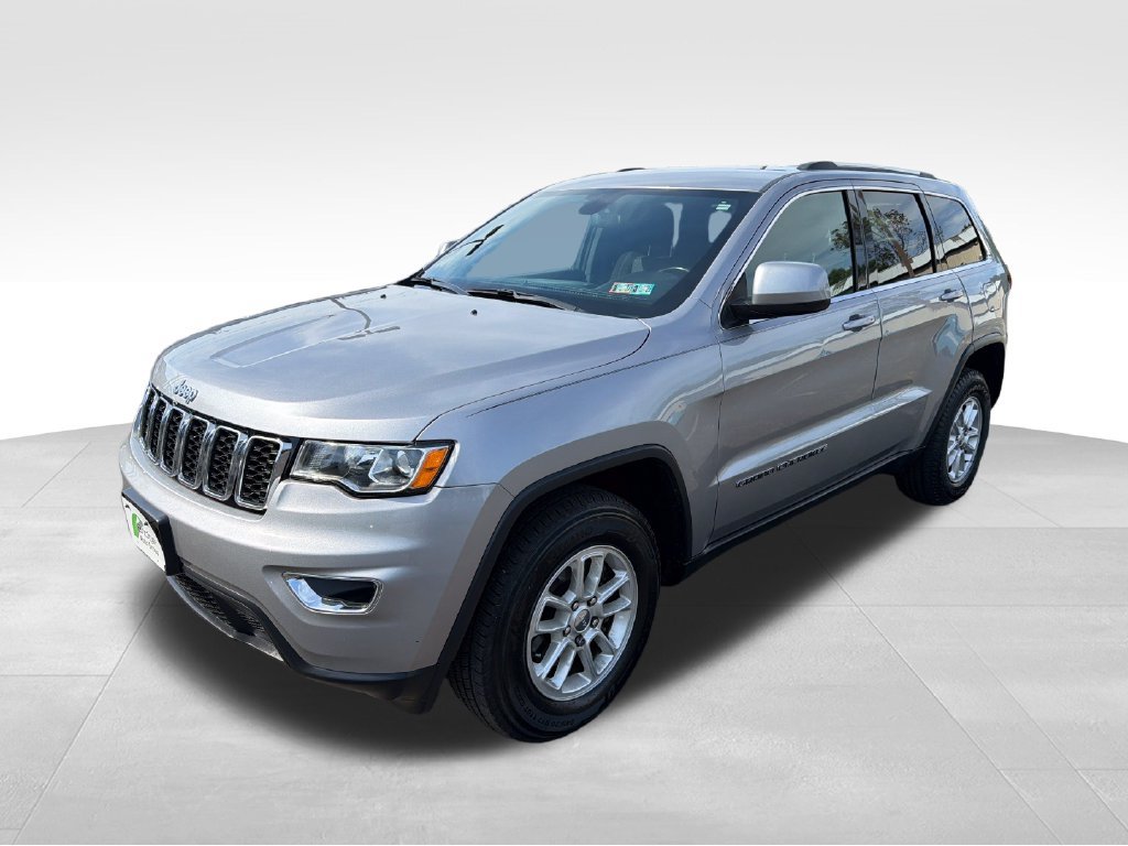 Used 2020 Jeep Grand Cherokee Laredo AWD/4WD image 3