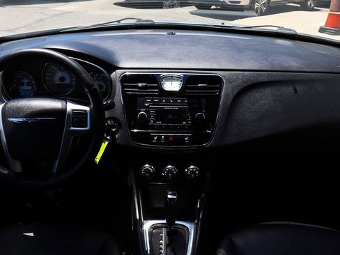 Used 2013 Chrysler 200 Limited FWD image 32