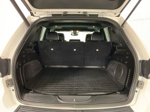Used 2019 Jeep Grand Cherokee Altitude AWD/4WD image 20