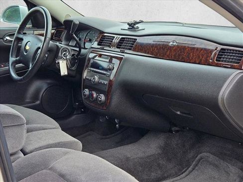 Used 2012 Chevrolet Impala LS FWD image 19