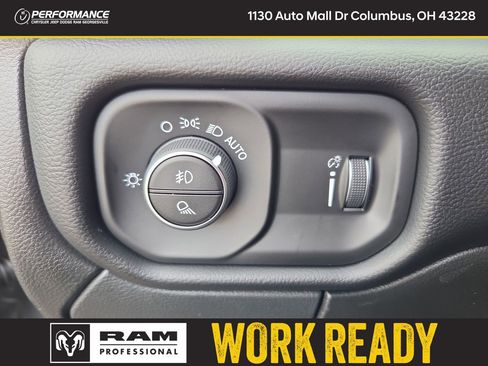 New 2026 RAM 2500 Big Horn AWD/4WD image 33