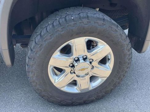 Used 2022 Chevrolet Silverado 2500 LTZ w/ LTZ Convenience Package AWD/4WD image 29