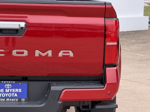 New 2026 Toyota Tacoma Limited AWD/4WD image 9