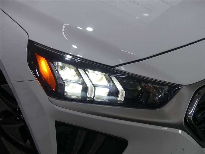 Used 2020 Hyundai Ioniq Limited FWD image 15