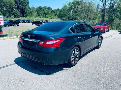 Used 2016 Nissan Altima 2.5 S w/ Power Driver Seat Package FWD image 6