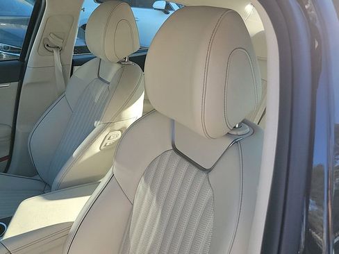 Used 2026 Genesis G70 2.5T Prestige image 17