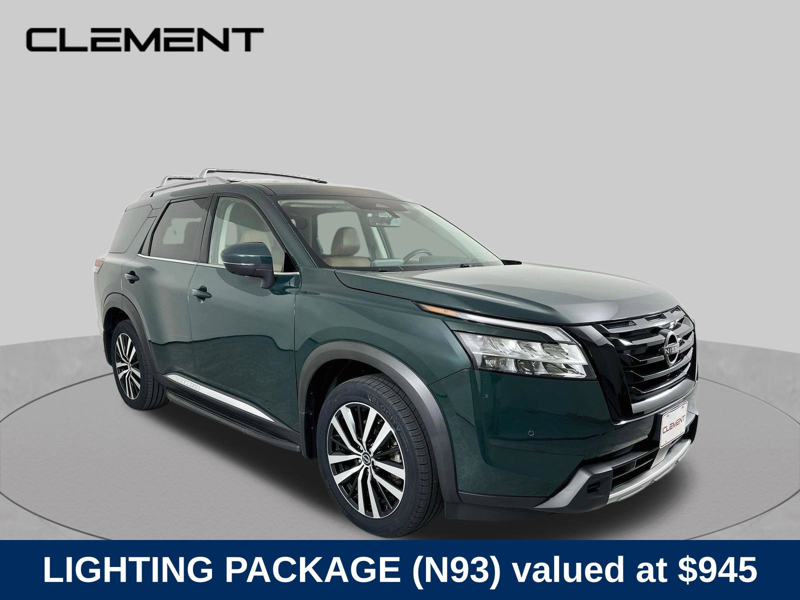 Used 2024 Nissan Pathfinder Platinum w/ Lighting Package (N93) AWD/4WD image 3