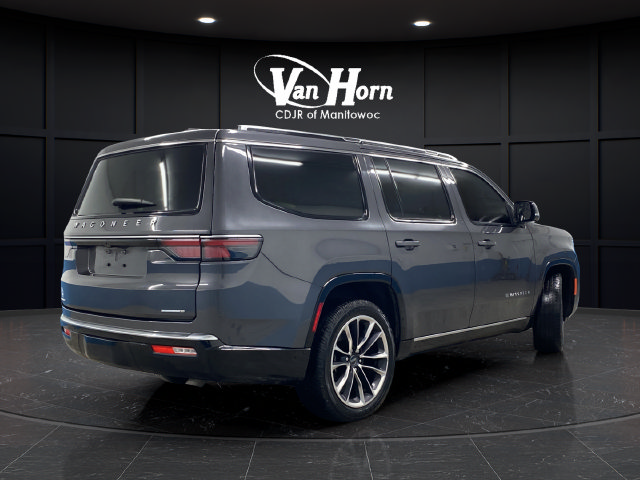 Used 2022 Jeep Wagoneer Series III w/ Premium Group I AWD/4WD image 7