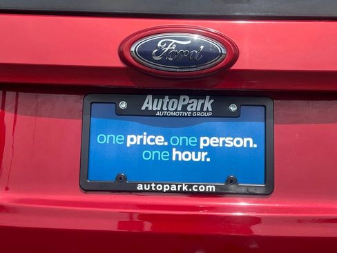 Used 2010 Ford Escape XLT image 12