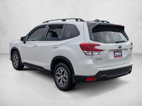 Used 2024 Subaru Forester Premium AWD/4WD image 7