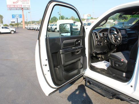 Used 2024 RAM 2500 Tradesman RWD image 22