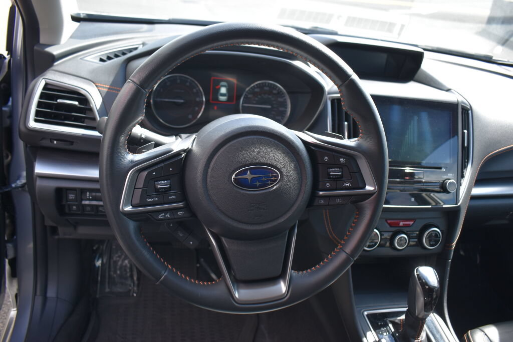 Used 2020 Subaru Crosstrek 2.0i Limited w/ Moonroof Package w/Navigation AWD/4WD image 9
