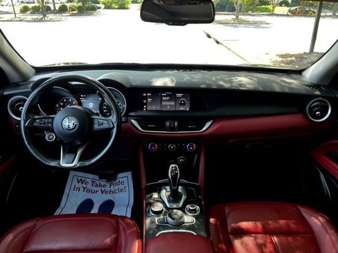 Used 2021 Alfa Romeo Stelvio Sprint w/ Nero Edizione image 31