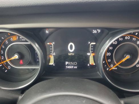 Used 2018 Jeep Wrangler Unlimited Sport S image 12