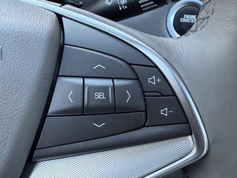 Used 2024 Cadillac XT5 Premium Luxury w/ Technology Package AWD/4WD image 23
