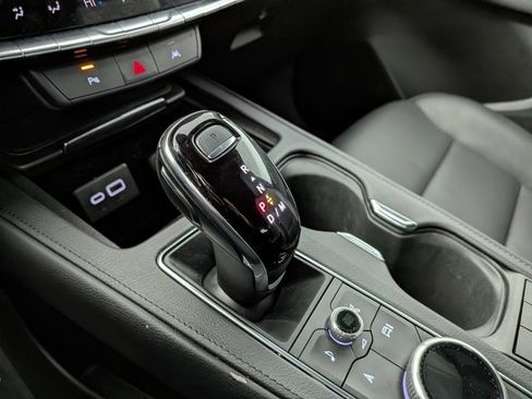 Certified 2025 Cadillac XT4 Premium Luxury image 18