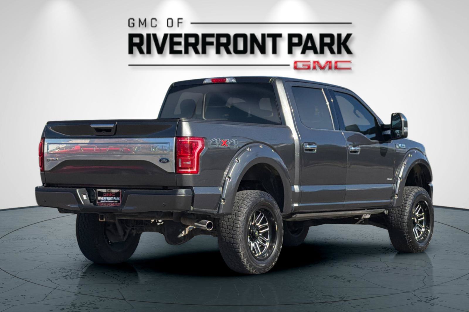 Used 2015 Ford F150 Platinum w/ Technology Package AWD/4WD image 3