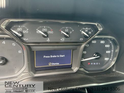 Used 2020 GMC Sierra 1500 SLT w/ Driver Alert Package II AWD/4WD image 10