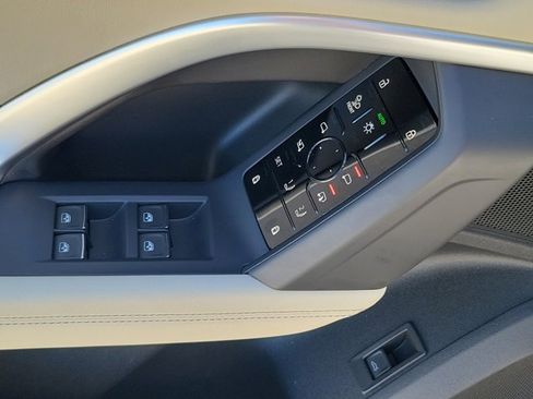 Certified 2025 Audi Q5 Premium Plus w/ Premium Plus image 19