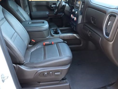 Used 2021 GMC Sierra 1500 Denali w/ Denali Ultimate Package AWD/4WD image 17