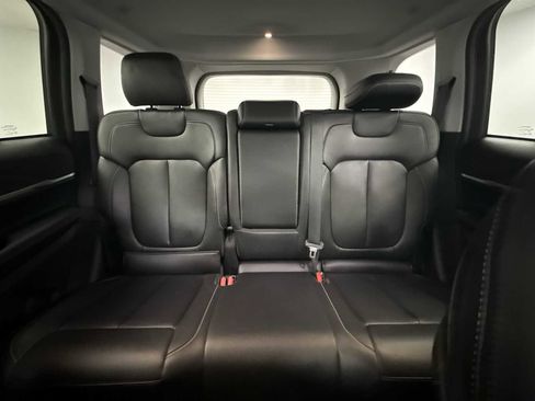 Used 2023 Jeep Grand Cherokee Limited AWD/4WD image 13