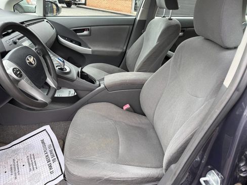 Used 2014 Toyota Prius Two FWD image 13