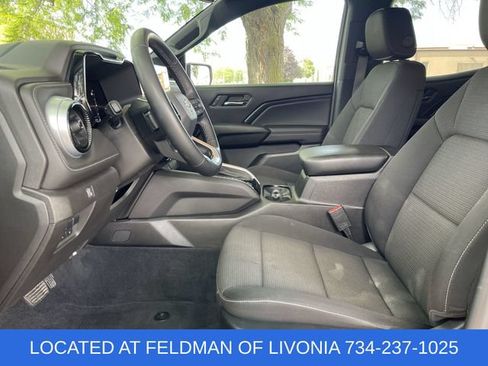 Used 2023 Chevrolet Colorado LT w/ LT Convenience Package II AWD/4WD image 18