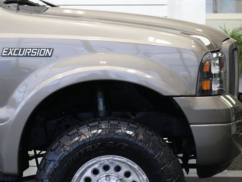 Used 2005 Ford Excursion Limited image 47