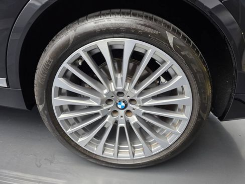 Certified 2024 BMW X7 xDrive40i AWD/4WD image 16