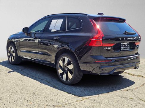 Certified 2025 Volvo XC60 T8 Plus w/ Protection Package Premier AWD/4WD image 5
