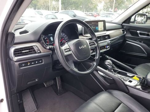 Used 2022 Kia Telluride SX w/ Nightfall Edition Package image 17