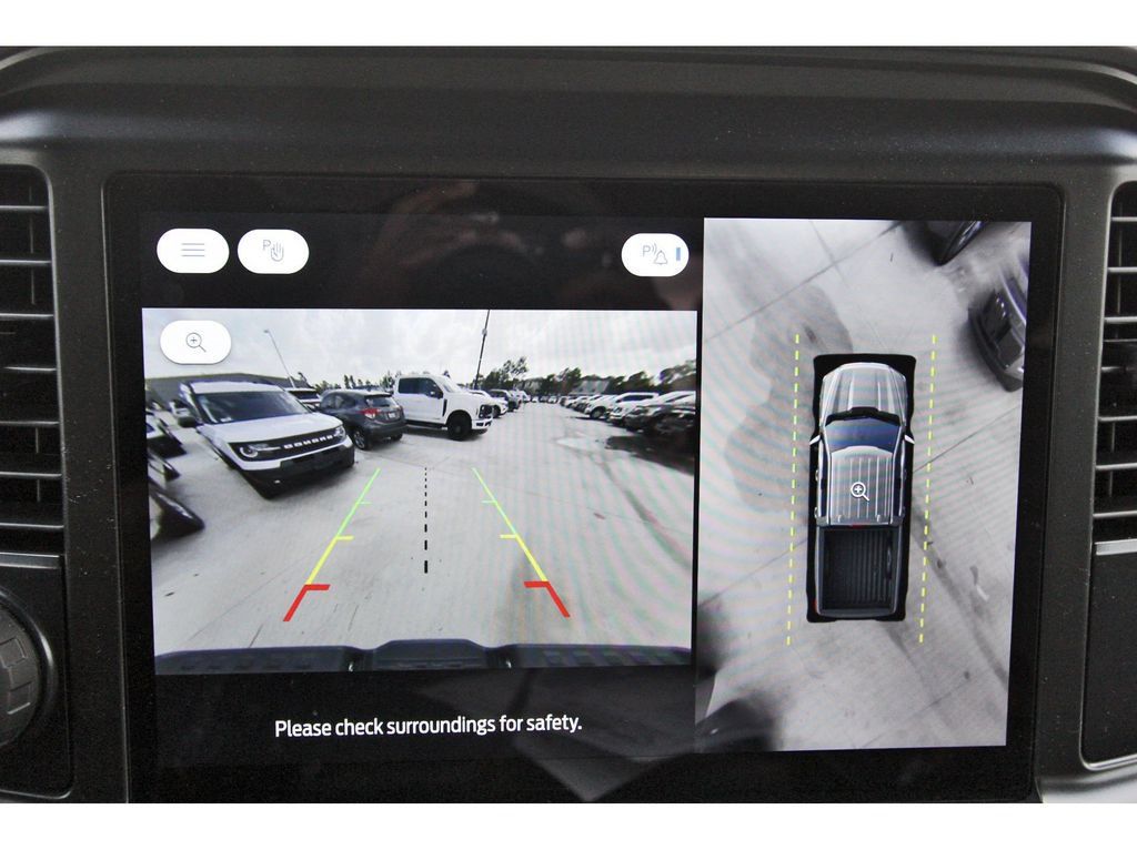 Used 2025 Ford F150 Lightning XLT AWD/4WD image 27