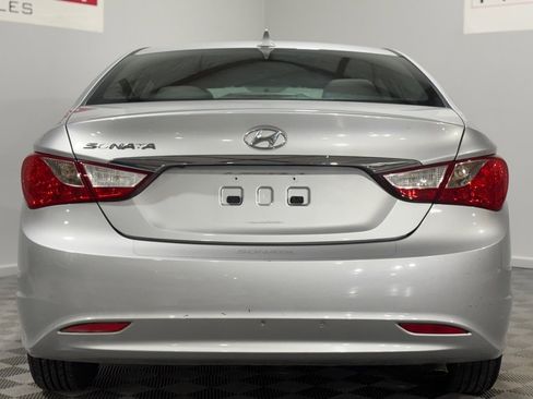 Used 2011 Hyundai Sonata GLS image 8