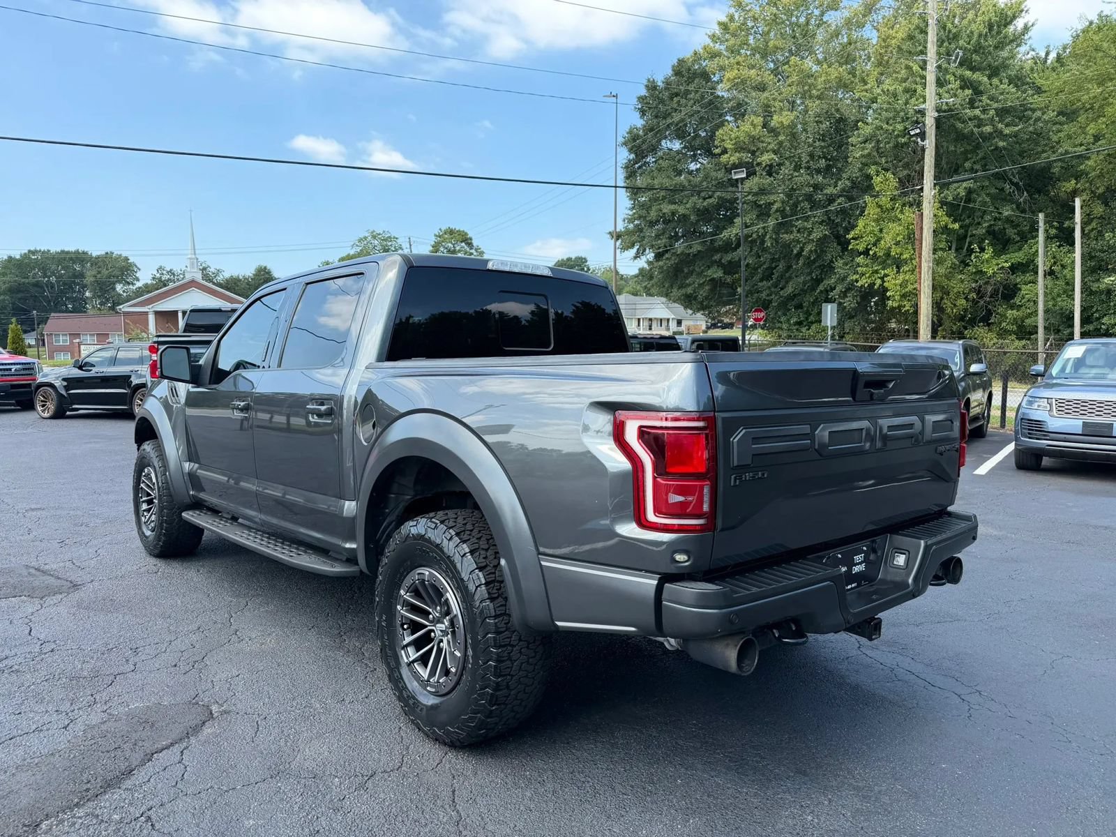 Used 2019 Ford F150 Raptor w/ Equipment Group 802A Luxury AWD/4WD image 8
