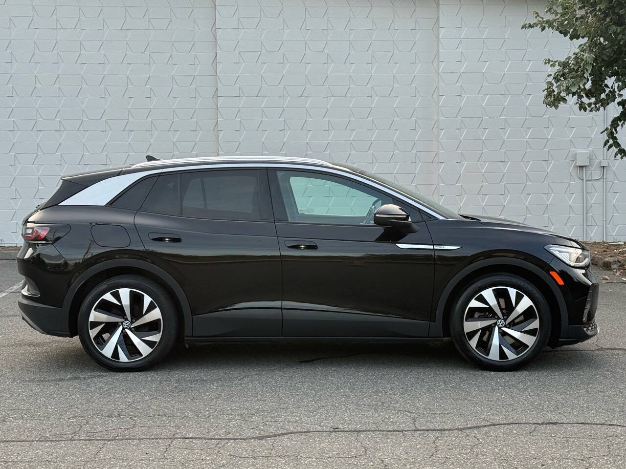 Used 2021 Volkswagen ID.4 Pro S w/ Gradient Package RWD image 5