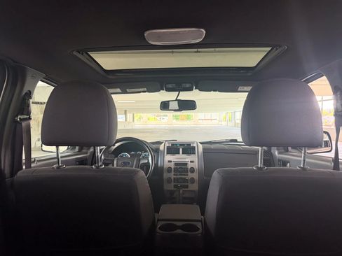 Used 2012 Ford Escape XLT FWD image 21