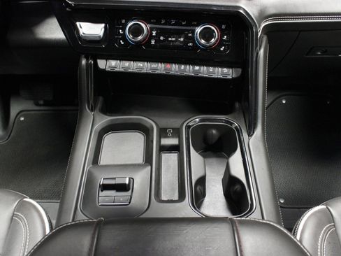 Used 2025 GMC Sierra 2500 AT4X AWD/4WD image 24