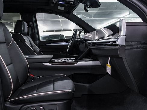 Used 2026 Cadillac Escalade Luxury image 19