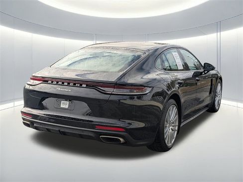 Used 2021 Porsche Panamera 4 image 5