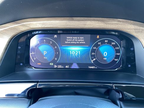 Used 2024 Volkswagen Atlas SE FWD image 32
